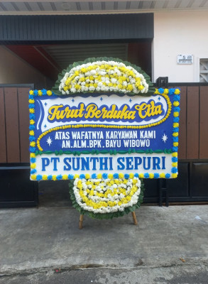 Papan Bunga Duka di Lais